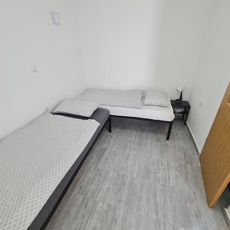 Budget Apartment Lelo Center1 Eszék Kültér fotó
